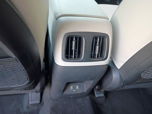 Used 2022 Hyundai Tucson Limited AWD/4WD image 16
