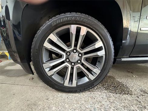 Certified 2020 GMC Yukon Denali w/ Denali Premium Package image 10