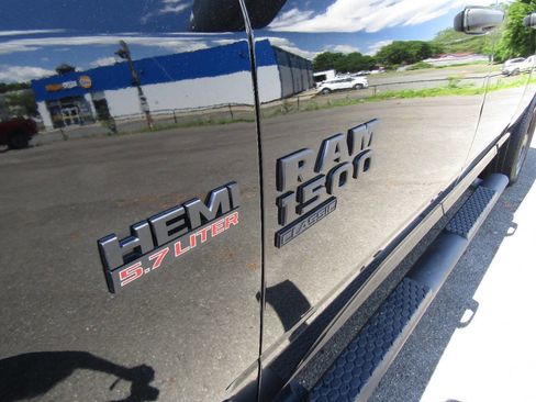 Used 2022 RAM 1500 Classic SLT AWD/4WD image 26