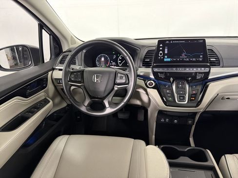Used 2025 Honda Odyssey Touring image 22