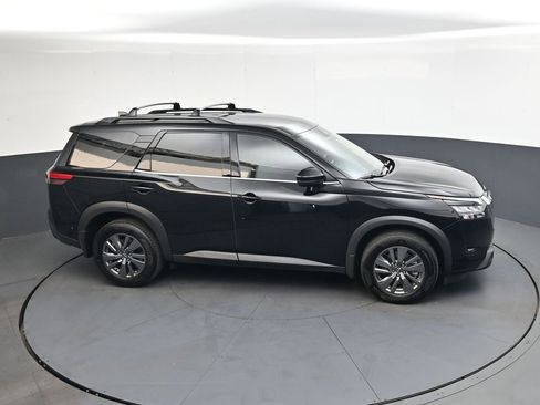 Used 2025 Nissan Pathfinder SV AWD/4WD image 37