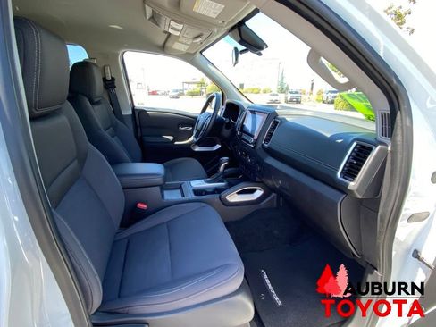 Used 2023 Nissan Frontier SV w/ SV Convenience Package AWD/4WD image 14