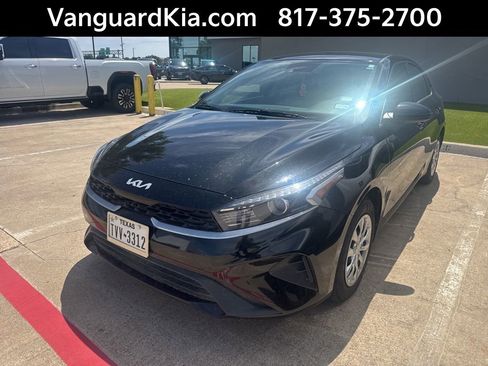 Certified 2024 Kia Forte LX FWD image 1