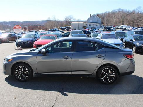 Used 2024 Nissan Sentra SV image 5
