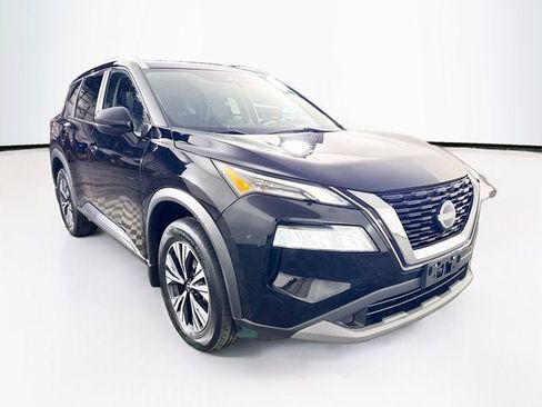 Certified 2023 Nissan Rogue SV w/ SV Premium Package image 3
