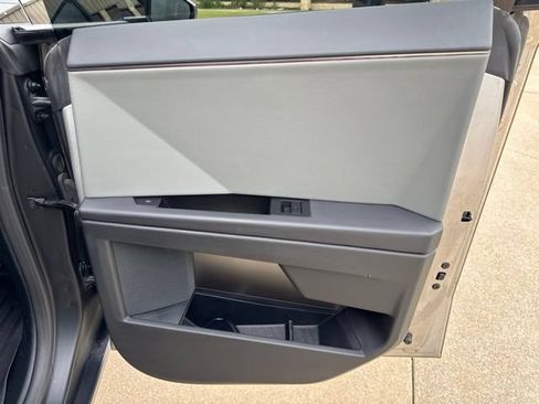 Used 2024 Tesla Cybertruck Cyberbeast AWD/4WD image 21