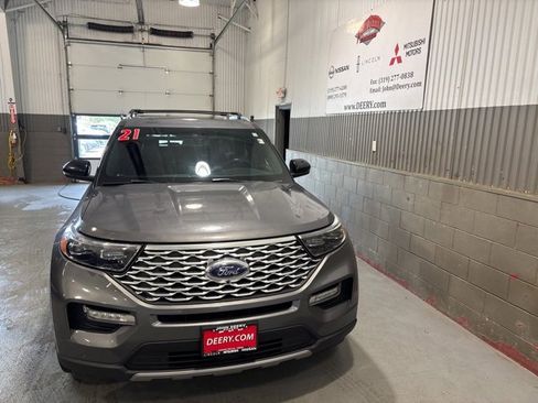 Used 2021 Ford Explorer Platinum w/ Equipment Group 601A image 3