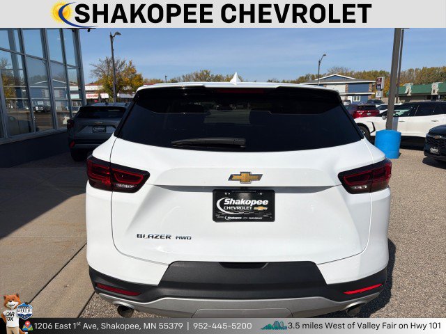Used 2025 Chevrolet Blazer LT AWD/4WD image 4