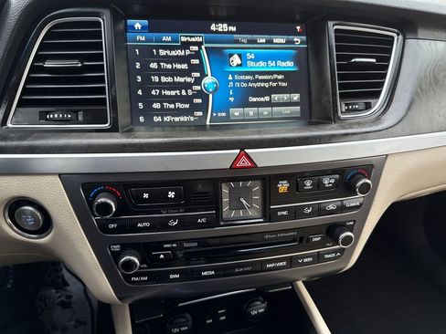 Used 2015 Hyundai Genesis 3.8 w/ Option Group 04 image 25