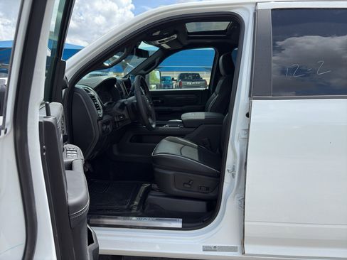 New 2026 RAM 2500 Limited AWD/4WD image 11