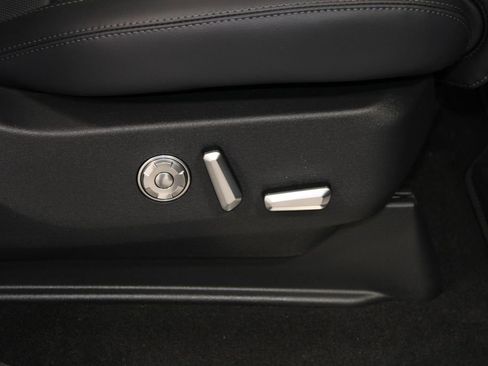 New 2025 Lincoln Navigator Reserve w/ Jet Appearance Package AWD/4WD image 30