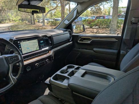 Used 2022 Chevrolet Silverado 1500 LT RWD image 15