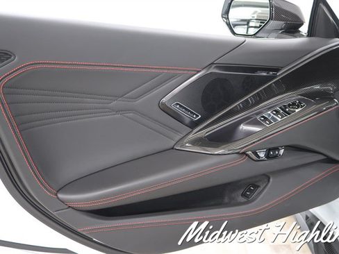 Used 2026 Chevrolet Corvette Z06 RWD image 29