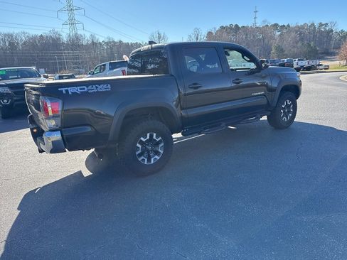 Used 2023 Toyota Tacoma TRD Off-Road image 6