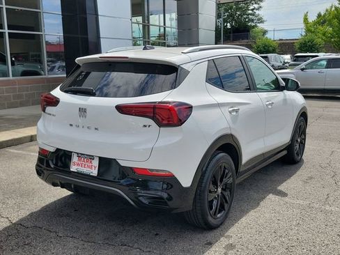 Used 2024 Buick Encore GX Sport Touring w/ Advanced Technology Package FWD image 31