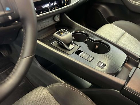 Used 2026 Nissan Rogue SV FWD image 18