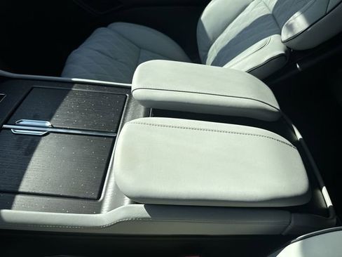 New 2026 Lincoln Navigator Black Label AWD/4WD image 21