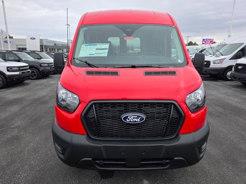 New 2026 Ford Transit 250 148 Medium Roof RWD image 8