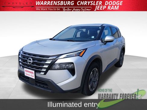 Used 2024 Nissan Rogue SV AWD/4WD image 9