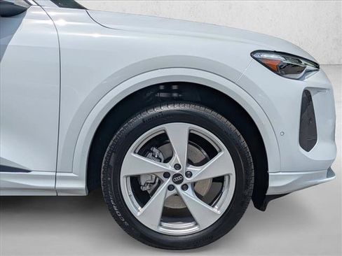 Used 2025 Audi Q5 Premium w/ Premium Plus AWD/4WD image 20