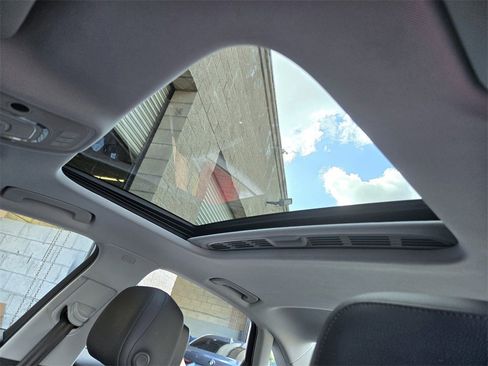 Used 2017 Audi A4 2.0T Ultra Premium w/ Convenience Package image 17