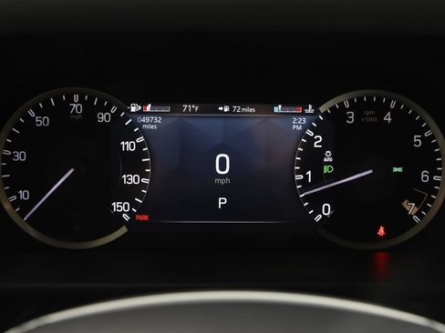 Used 2023 Land Rover Defender 90 X-Dynamic SE AWD/4WD image 19