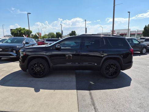 Used 2022 GMC Acadia SLE w/ Driver Convenience Package FWD image 8
