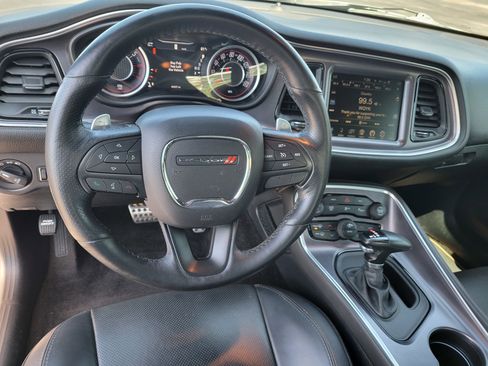 Used 2015 Dodge Challenger R/T Plus image 11