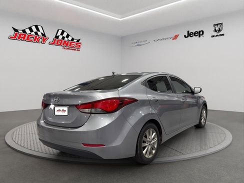 Used 2014 Hyundai Elantra SE w/ Option Group 02 image 9