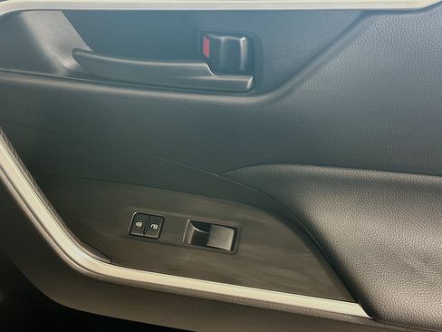 Certified 2025 Toyota RAV4 LE FWD image 28