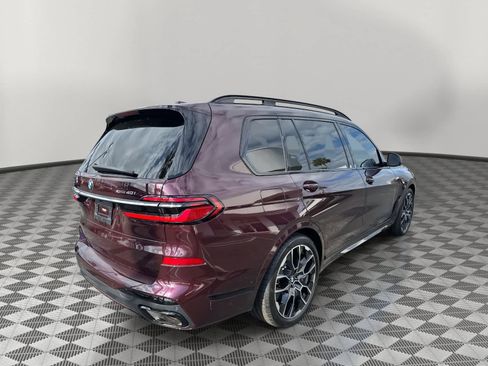 Certified 2023 BMW X7 xDrive40i w/ M Sport Package image 3