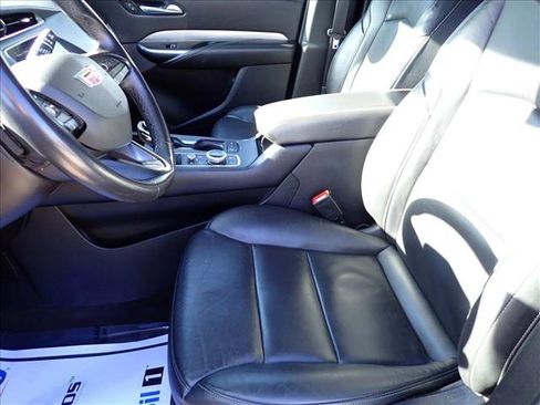 Used 2023 Cadillac XT4 Premium Luxury image 13