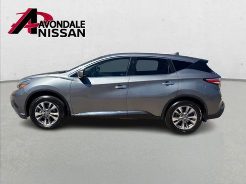 Used 2018 Nissan Murano S image 3