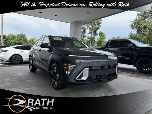 Used 2025 Hyundai Kona SEL FWD image 1