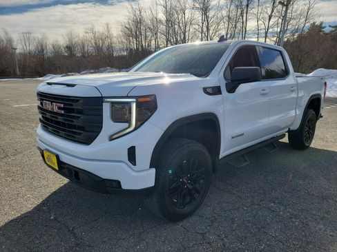 Used 2023 GMC Sierra 1500 Elevation w/ X31 Off-Road Package image 1