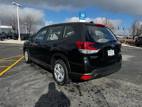 Used 2021 Subaru Forester AWD/4WD image 7