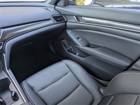 Used 2022 Honda Accord Sport image 16