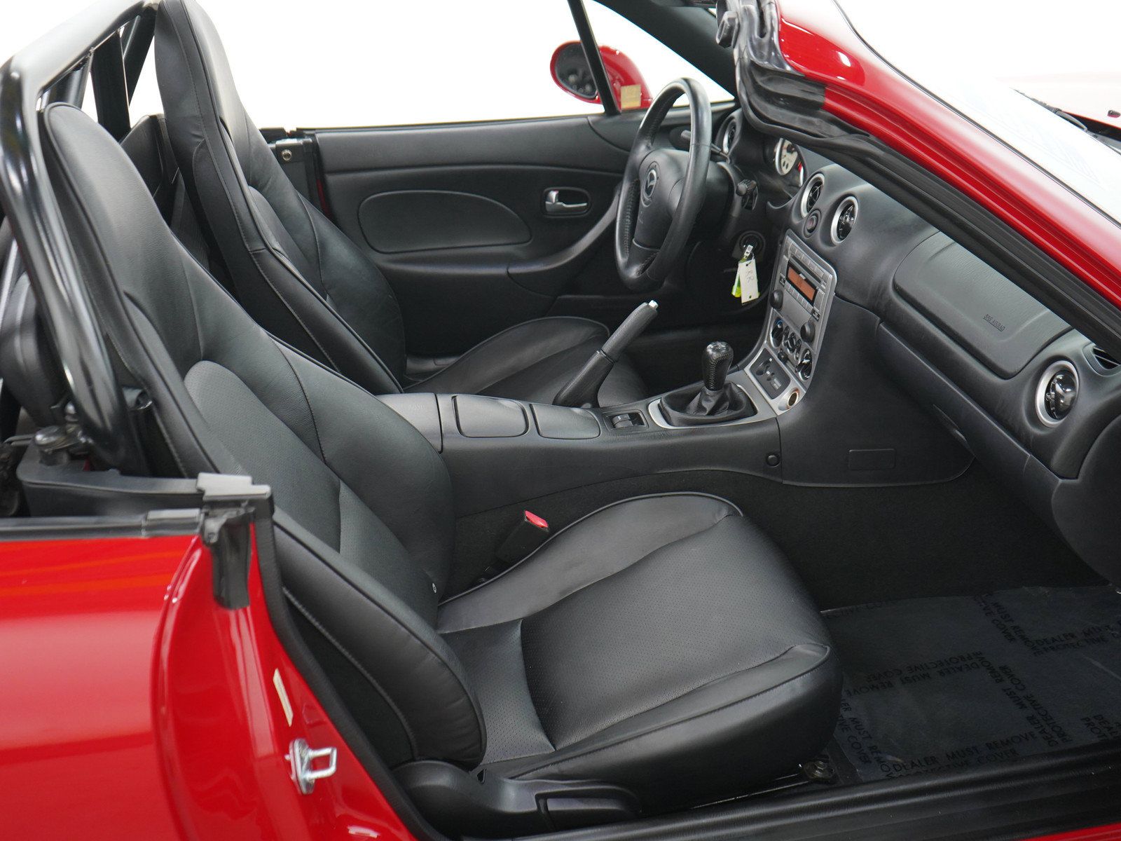 Used 2005 MAZDA MX-5 Miata LS w/ Sports Look Appearance Pkg RWD image 12