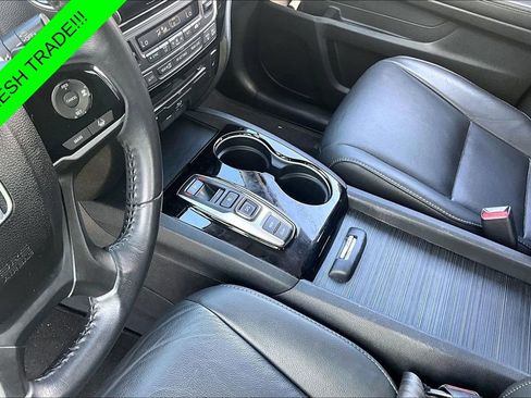 Used 2022 Honda Pilot Touring image 18