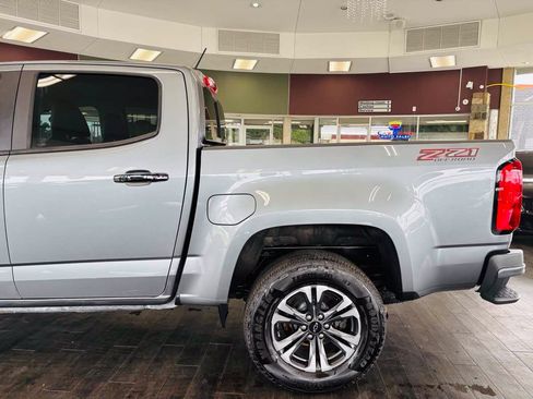 Used 2022 Chevrolet Colorado Z71 AWD/4WD image 13