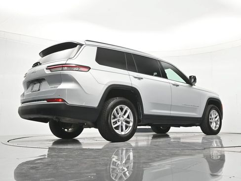 Used 2024 Jeep Grand Cherokee L Laredo RWD image 40