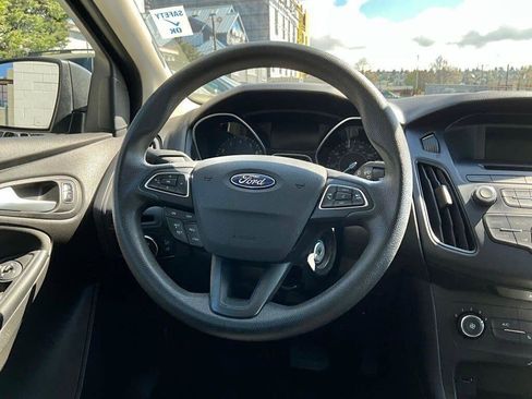 Used 2016 Ford Focus SE image 18