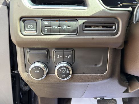 Used 2023 GMC Yukon XL SLT RWD image 20