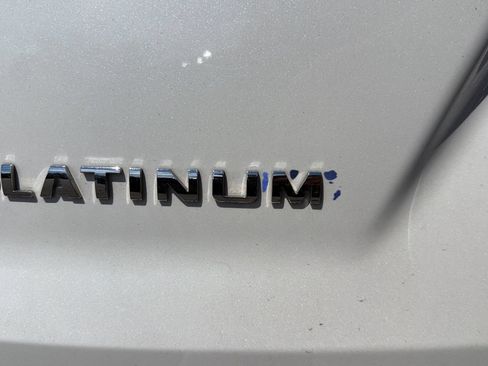 Used 2017 Ford Explorer Platinum AWD/4WD image 21