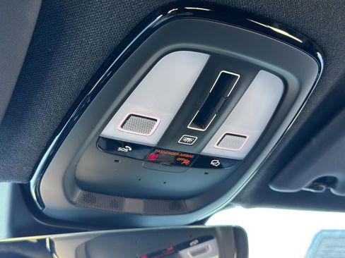 Used 2023 Volvo XC40 Recharge Plus w/ Protection Package Premier image 33