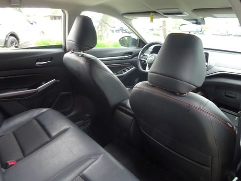 Used 2023 Nissan Altima 2.5 SR FWD image 21