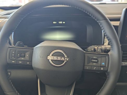 New 2026 Nissan Pathfinder SL image 26