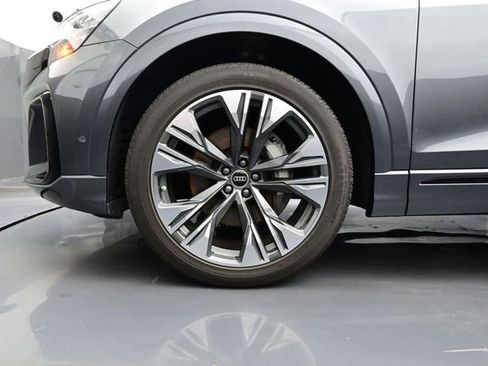 Used 2025 Audi Q8 Premium Plus AWD/4WD image 6