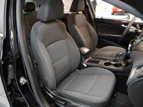 Used 2019 Chevrolet Cruze LT image 26