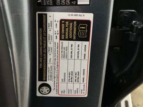 Used 2023 Mercedes-Benz EQS 580 4MATIC SUV image 37